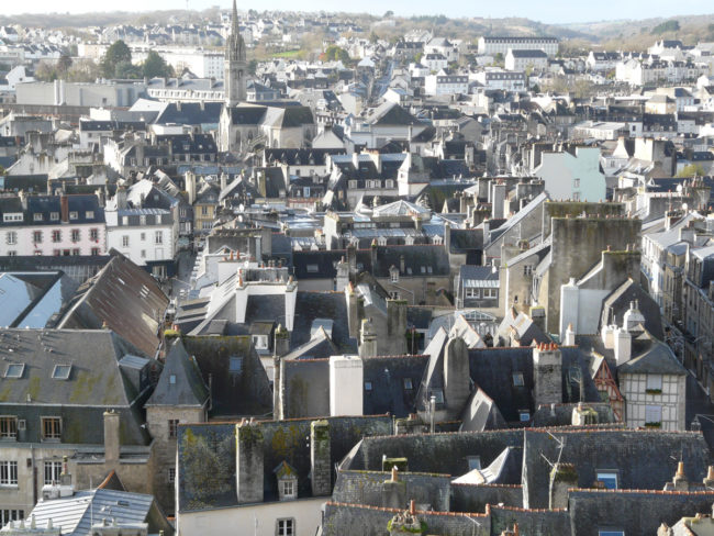 quimper-vue-aerienne Circuit touristique en Finistère sud - Quimper
